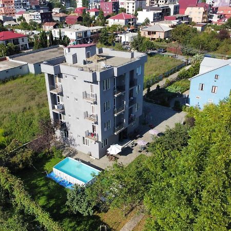 Femily Hotel In Batumi Mareti Str 2 Экстерьер фото