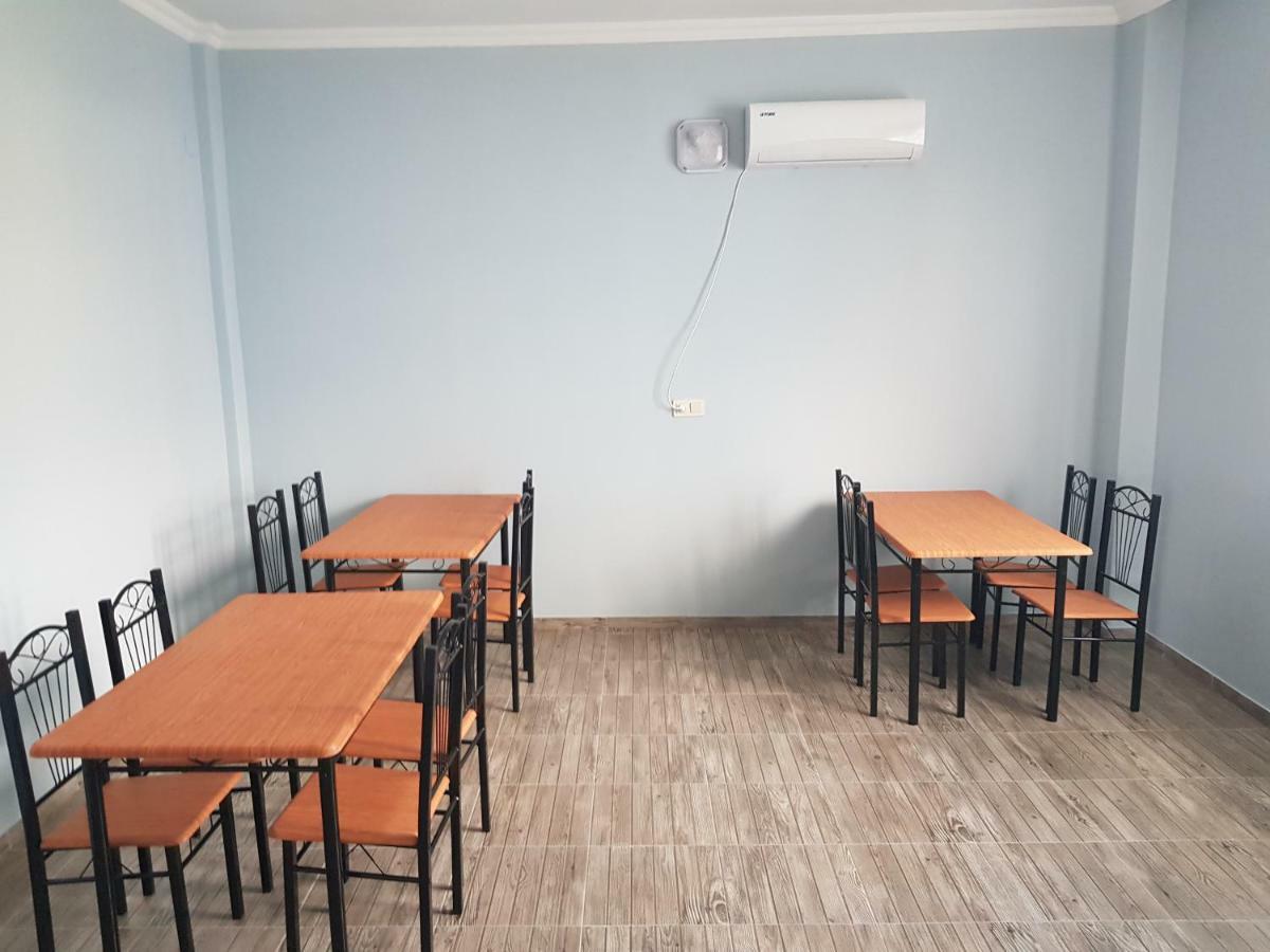 Femily Hotel In Batumi Mareti Str 2 Экстерьер фото